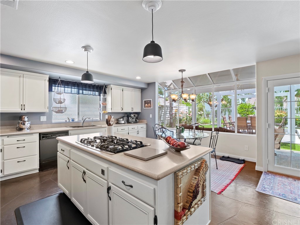 25620 Wolfe Circle Stevenson Ranch, CA 91381 - Photo 25 of 53