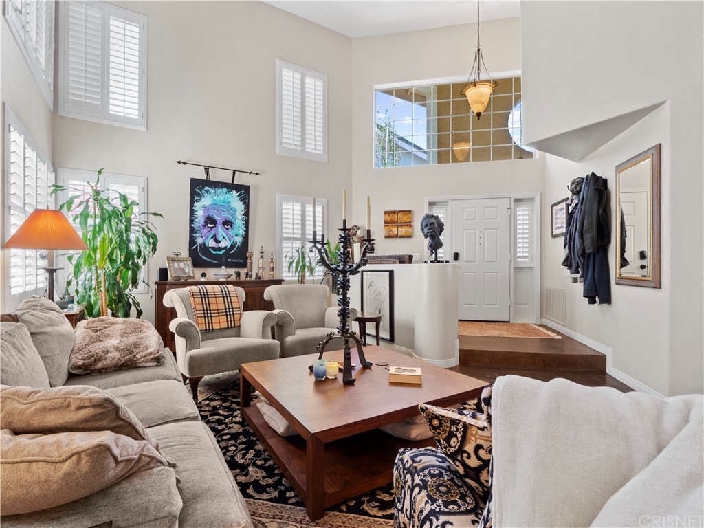 25620 Wolfe Circle Stevenson Ranch, CA 91381 - Photo 10 of 53