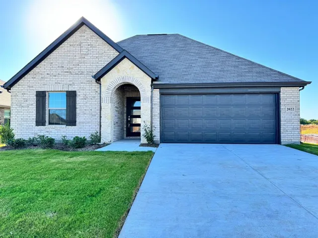 $2,000 | 2022 Sycamore Rdg Trail, Van Alstyne, TX 75495