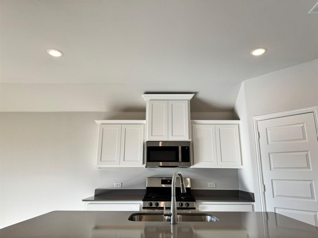 2022 Sycamore Rdg Trail Van Alstyne, TX 75495 - Photo 15 of 28