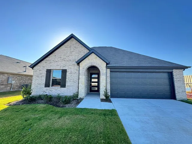 $2,000 | 2022 Sycamore Rdg Trail, Van Alstyne, TX 75495