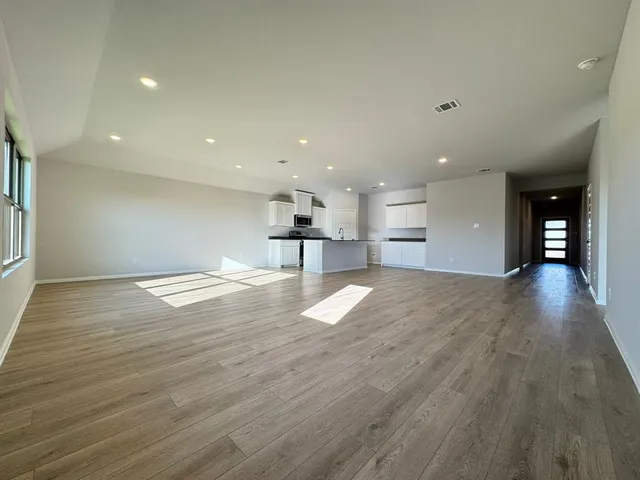 $2,000 | 2022 Sycamore Rdg Trail, Van Alstyne, TX 75495