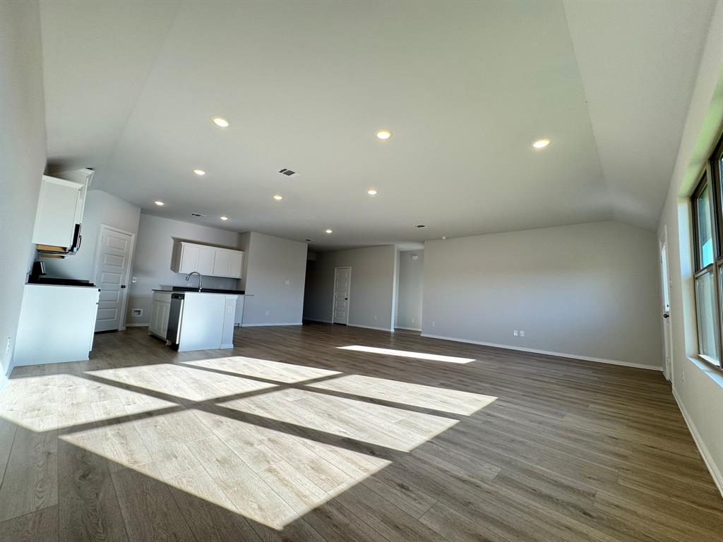 2022 Sycamore Rdg Trail Van Alstyne, TX 75495 - Photo 6 of 28