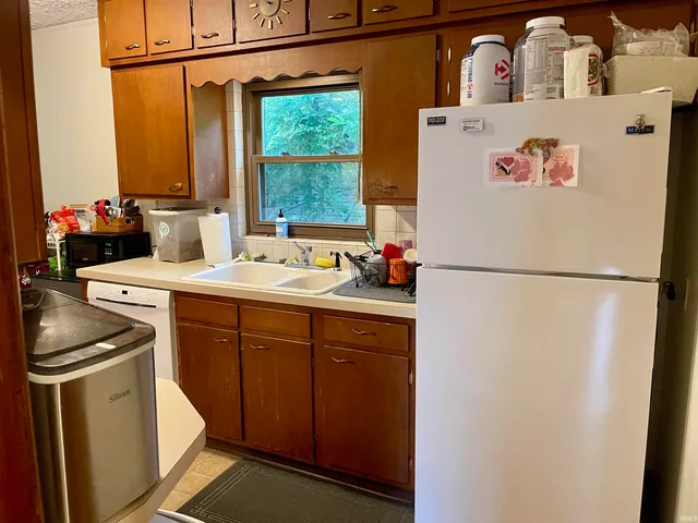 $2,950 | 417 South Swain Avenue, Bloomington, IN 47401