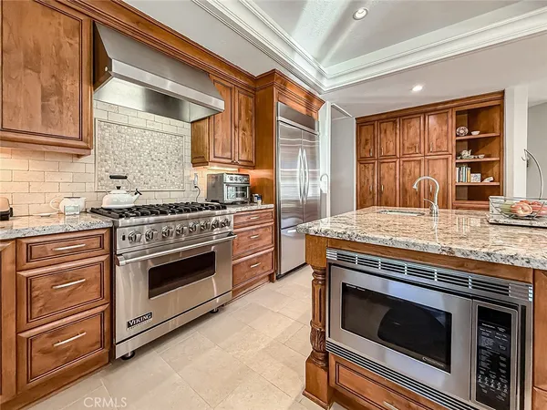 $1,995,000 | 491 Twin Oaks Court, Thousand Oaks, CA 91362