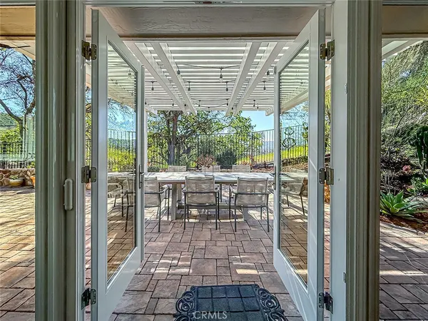 $1,995,000 | 491 Twin Oaks Court, Thousand Oaks, CA 91362