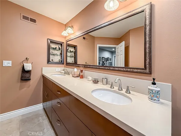 $1,995,000 | 491 Twin Oaks Court, Thousand Oaks, CA 91362