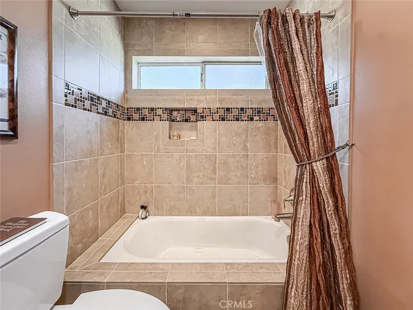 $1,995,000 | 491 Twin Oaks Court, Thousand Oaks, CA 91362