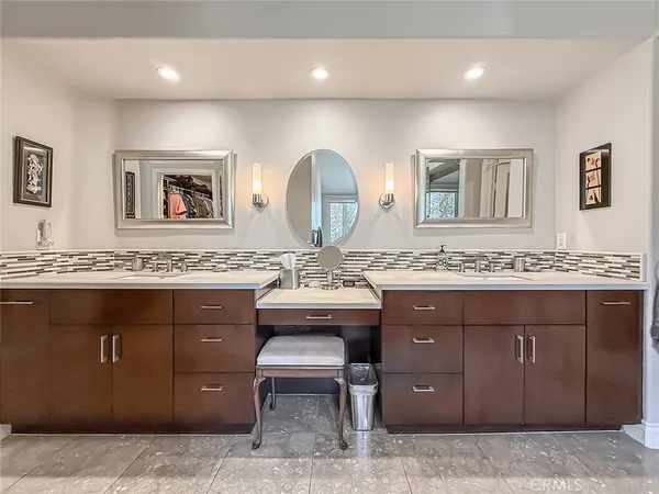 $1,995,000 | 491 Twin Oaks Court, Thousand Oaks, CA 91362