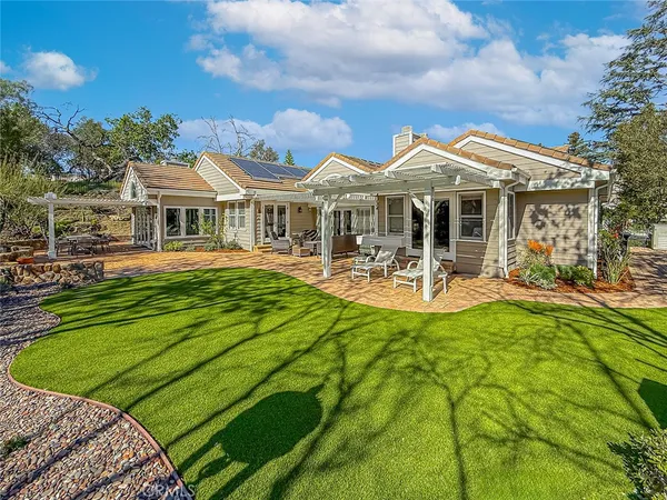 $1,995,000 | 491 Twin Oaks Court, Thousand Oaks, CA 91362