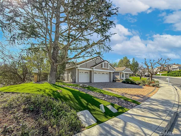 $1,995,000 | 491 Twin Oaks Court, Thousand Oaks, CA 91362