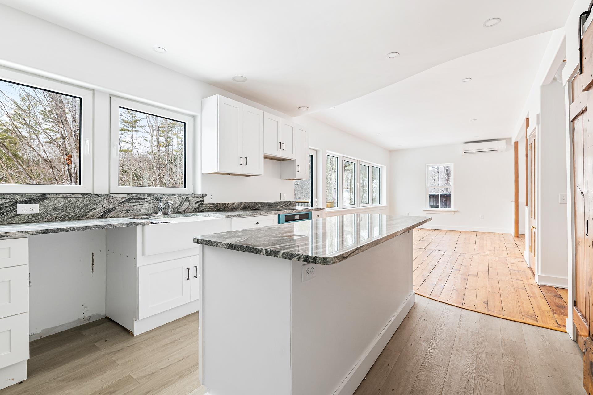 516 West Salisbury Road Salisbury, NH 03268 - Photo 4 of 20