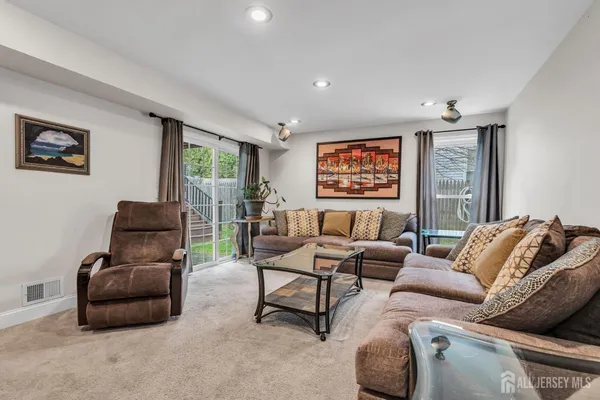 $699,900 | 17 Heritage Drive, Howell, NJ 07731