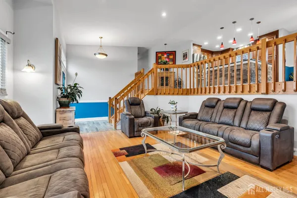 $699,900 | 17 Heritage Drive, Howell, NJ 07731