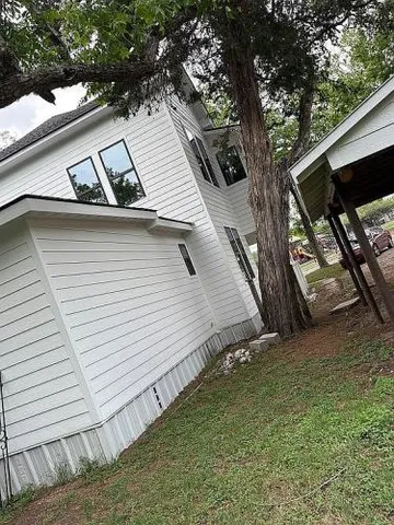 $385,000 | 308 East Morris Street, Unit 308, Yoakum, TX 77995