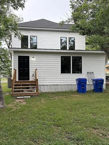 $385,000 | 308 East Morris Street, Unit 308, Yoakum, TX 77995