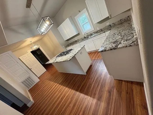 $385,000 | 308 East Morris Street, Unit 308, Yoakum, TX 77995