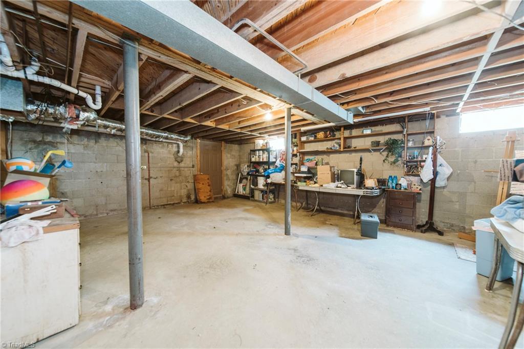 184 Meadowview Road Lexington, NC 27295 - Photo 28 of 40 Gallery Image 28