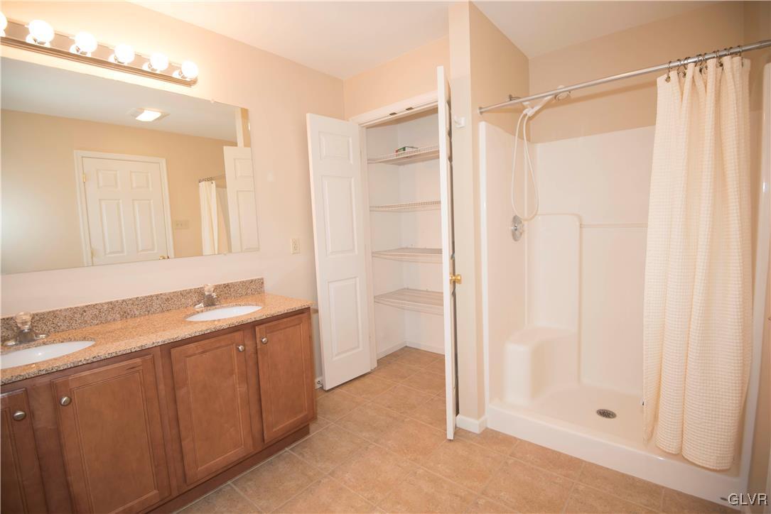 7690 Racite Road Lower Macungie Township, PA 18062 - Photo 23 of 38 Gallery Image 23