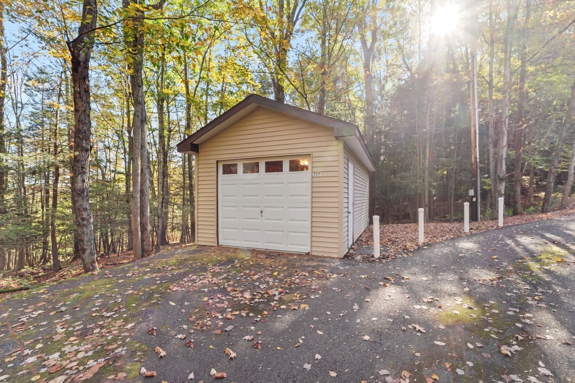 352 West Hill Road Vestal, NY 13850 - Photo 28 of 34 Gallery Image 28