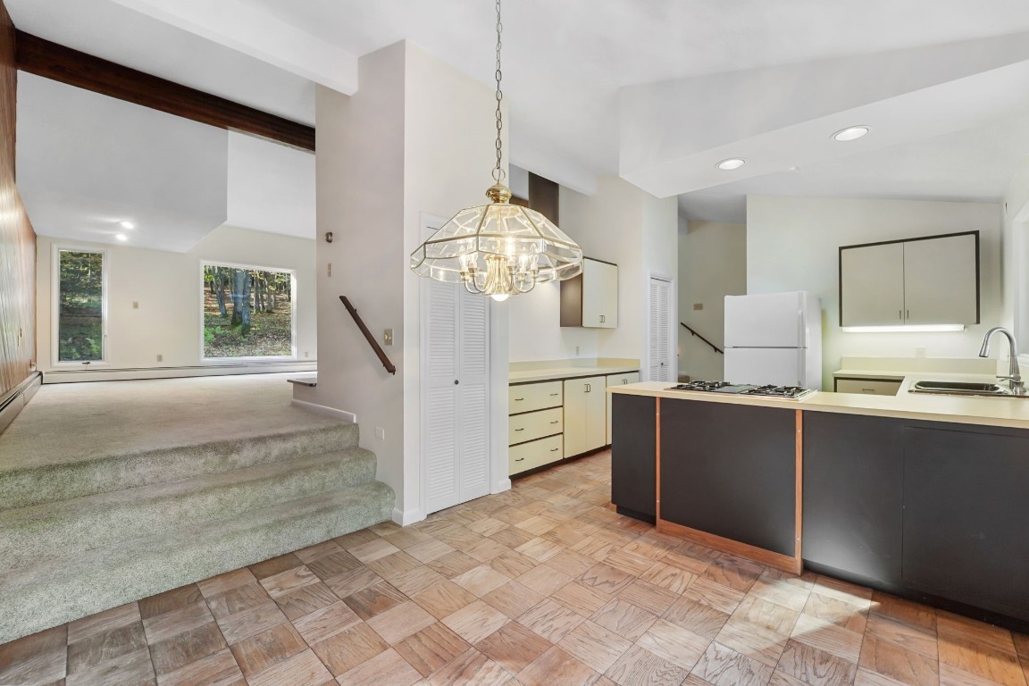 352 West Hill Road Vestal, NY 13850 - Photo 8 of 34 Gallery Image 8