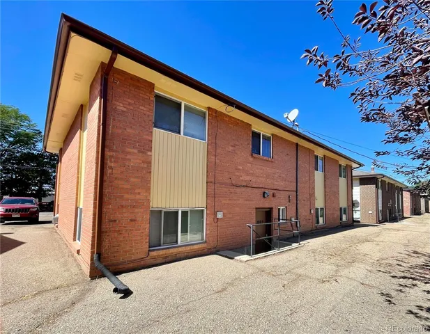 $820,000 | 832 South Bowen Street, Longmont, CO 80501