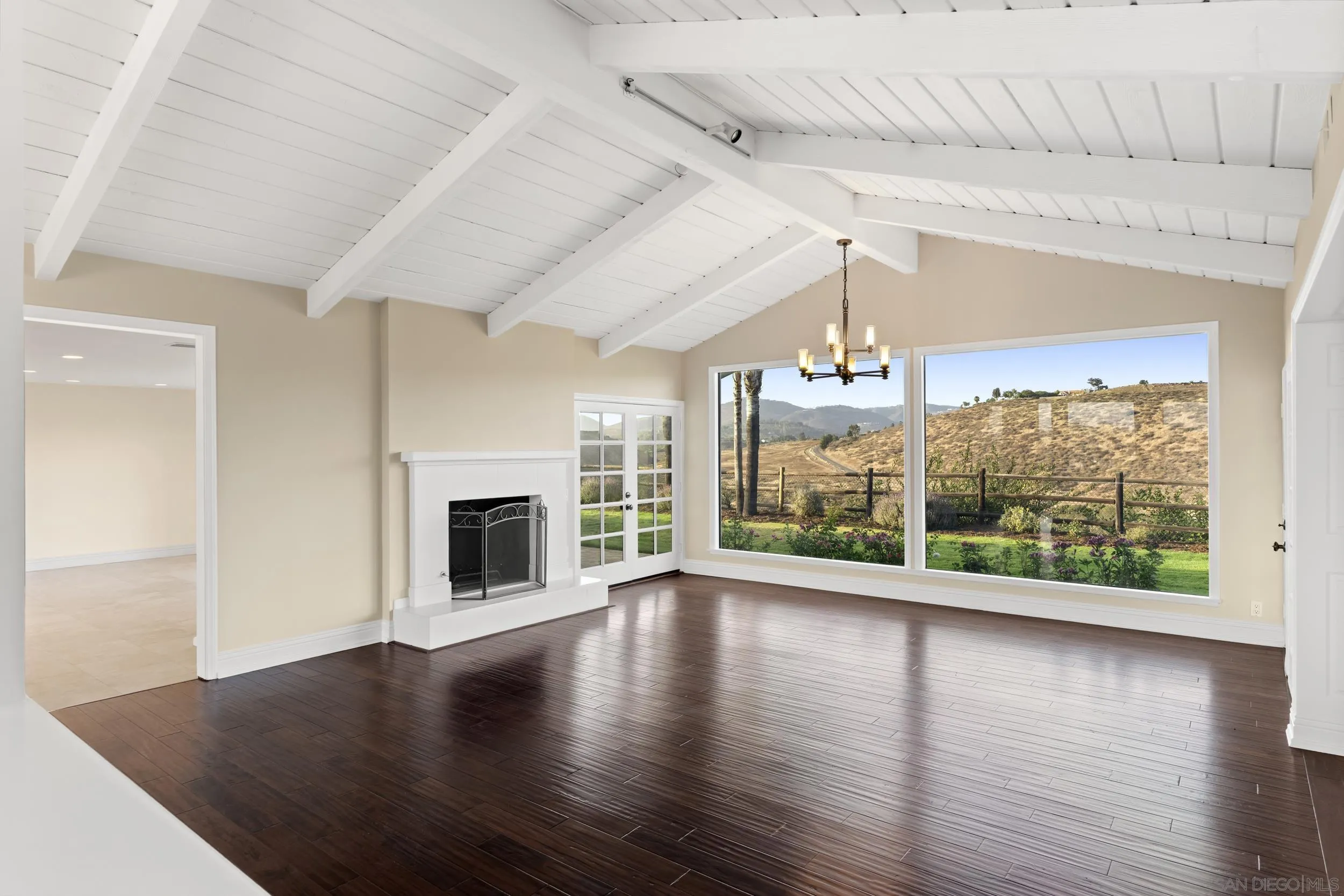 16551 Zumaque Street Rancho Santa Fe, CA 92067 - Photo 7 of 58 Living Room