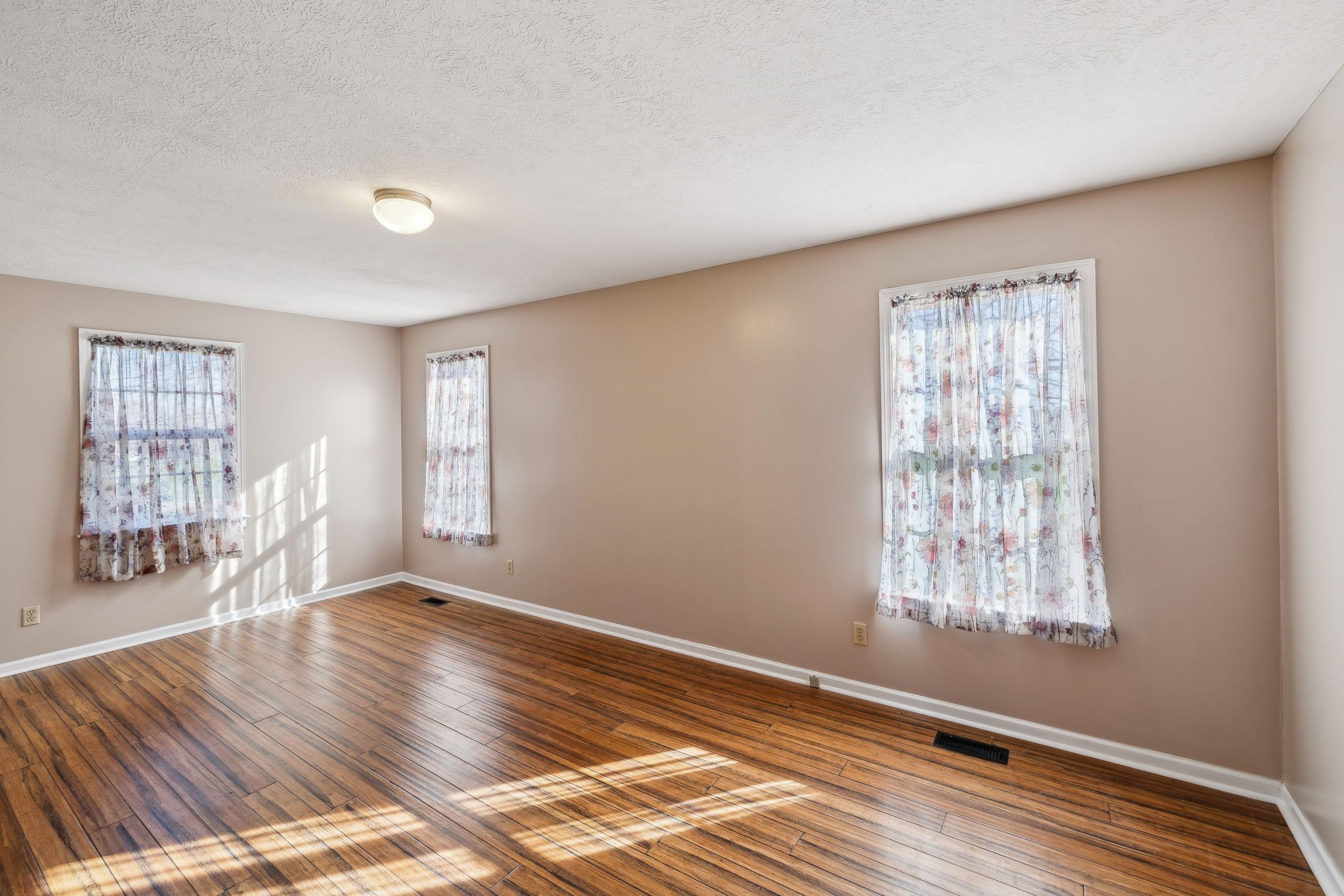 5988 Shelbyville Road Morrison, TN 37357 - Photo 23 of 67 Gallery Image 23