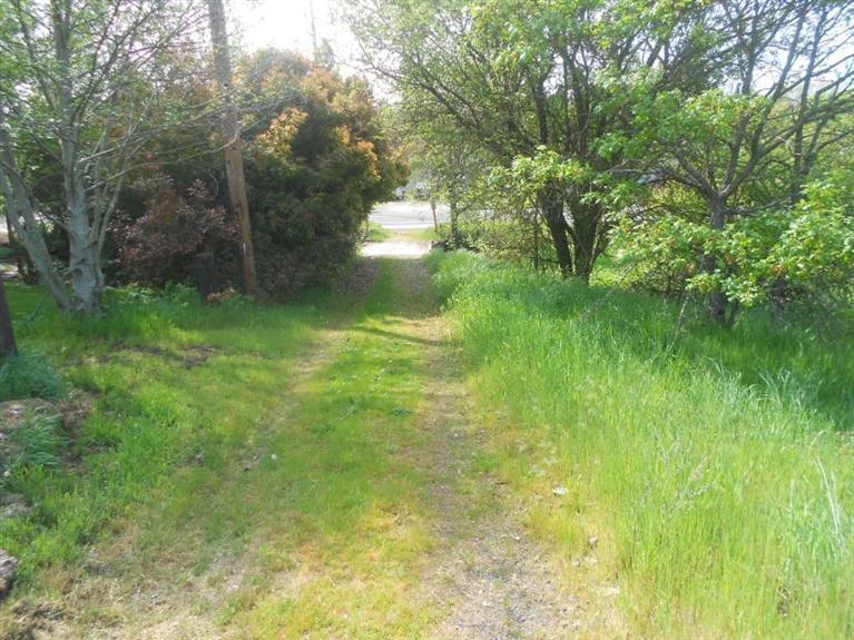 2875 Lone Pine Road Medford, OR 97504 - Photo 8 of 8 view along east property line looking so