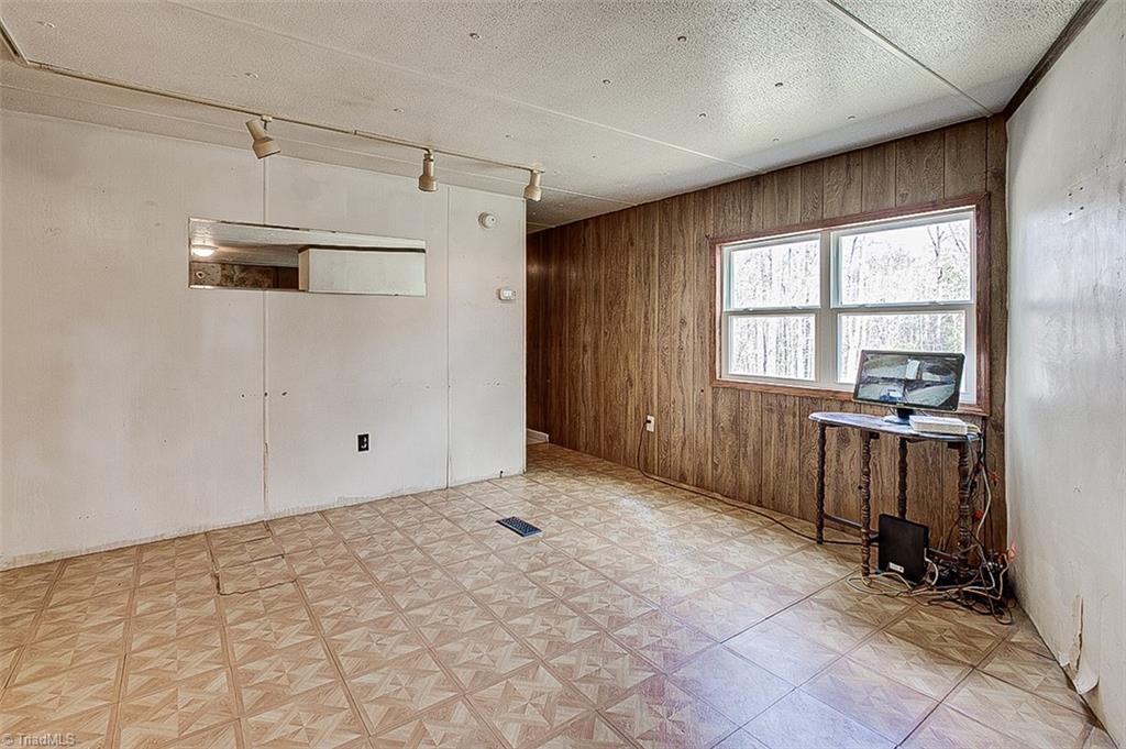 4183 Flinchum Farm Road Liberty, NC 27298 - Photo 15 of 46