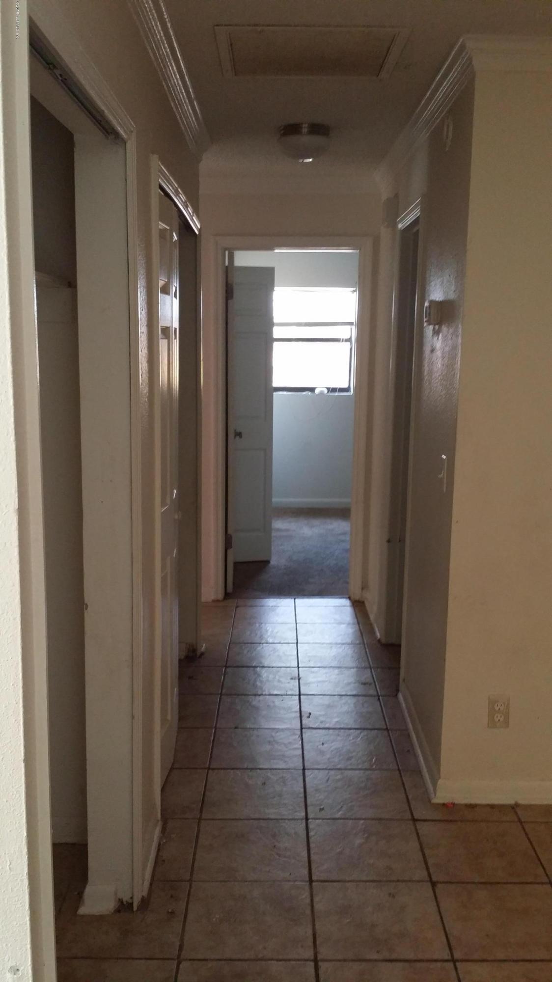 5927 East Ridgeway Street East Jacksonville, FL 32244 - Photo 8 of 15 20160811_154637