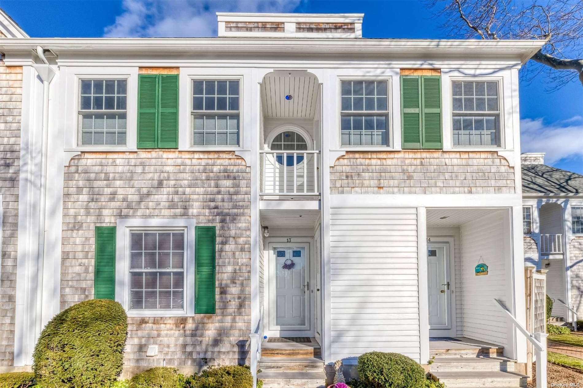 13 Stirling Cove, Unit F, Greenport, NY 11944 Compass