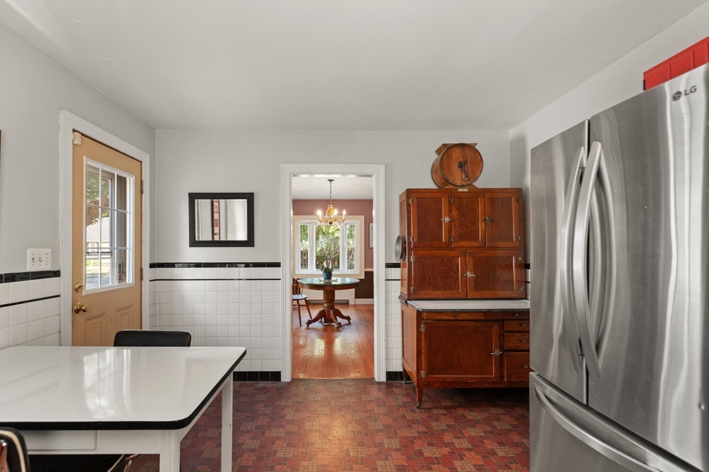 29 York Road Lynn, MA 01904 - Photo 9 of 33 Gallery Image 9