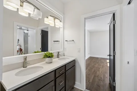 $885,000 | 2320 Dalebrook Court, Nashville, TN 37206