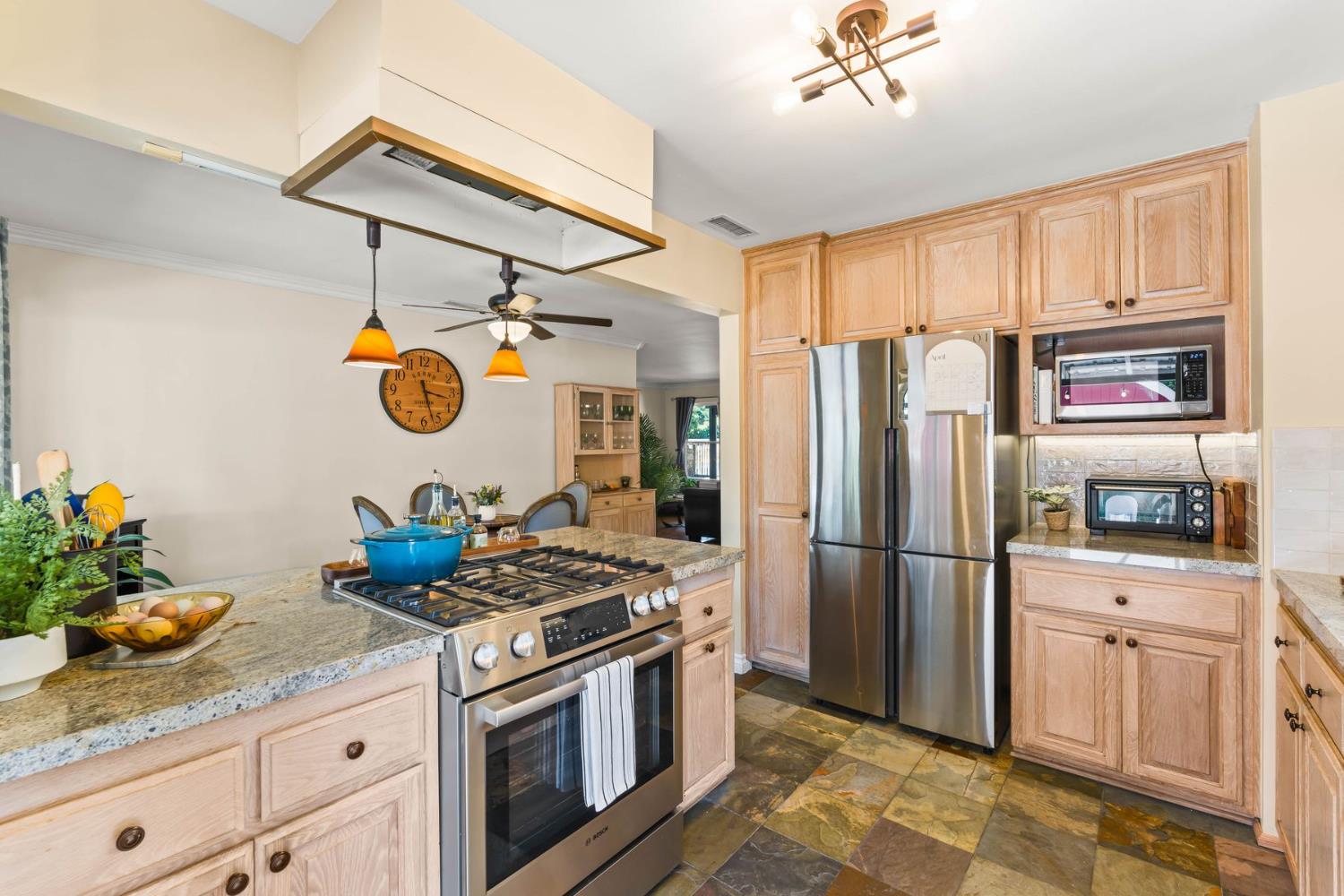 690 Riverside Road Oak View, CA 93022 - Photo 13 of 50 Gallery Image 13