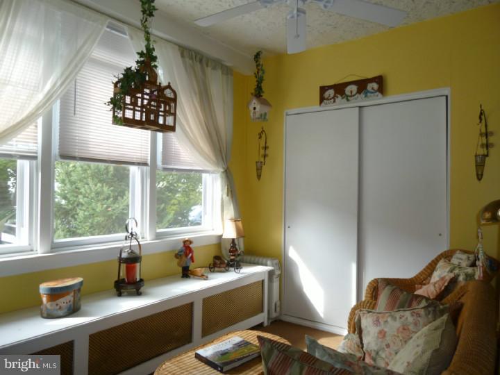 1 Oakley Road Upper Darby, PA 19082 - Photo 2 of 20 Family Room