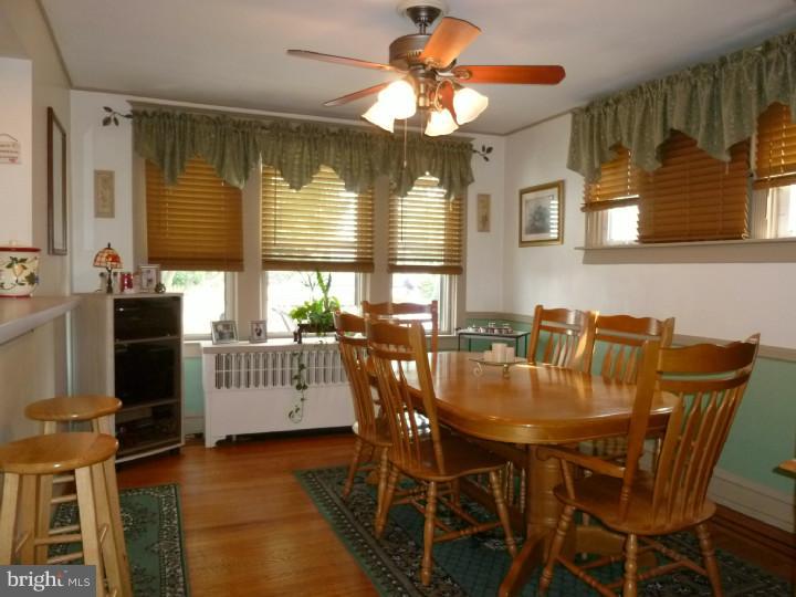 1 Oakley Road Upper Darby, PA 19082 - Photo 7 of 20 Dining Room