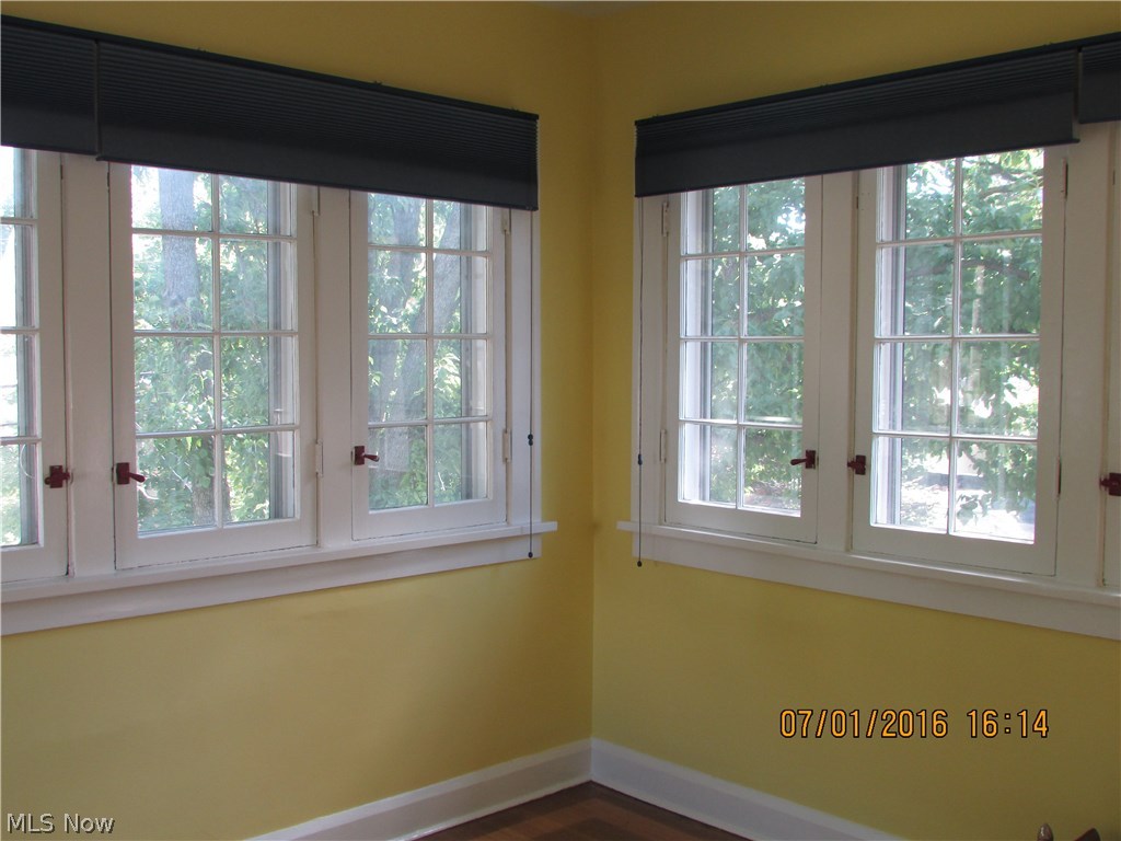3020 Yorkshire Road Cleveland, OH 44118 - Photo 20 of 35 Gallery Image 20