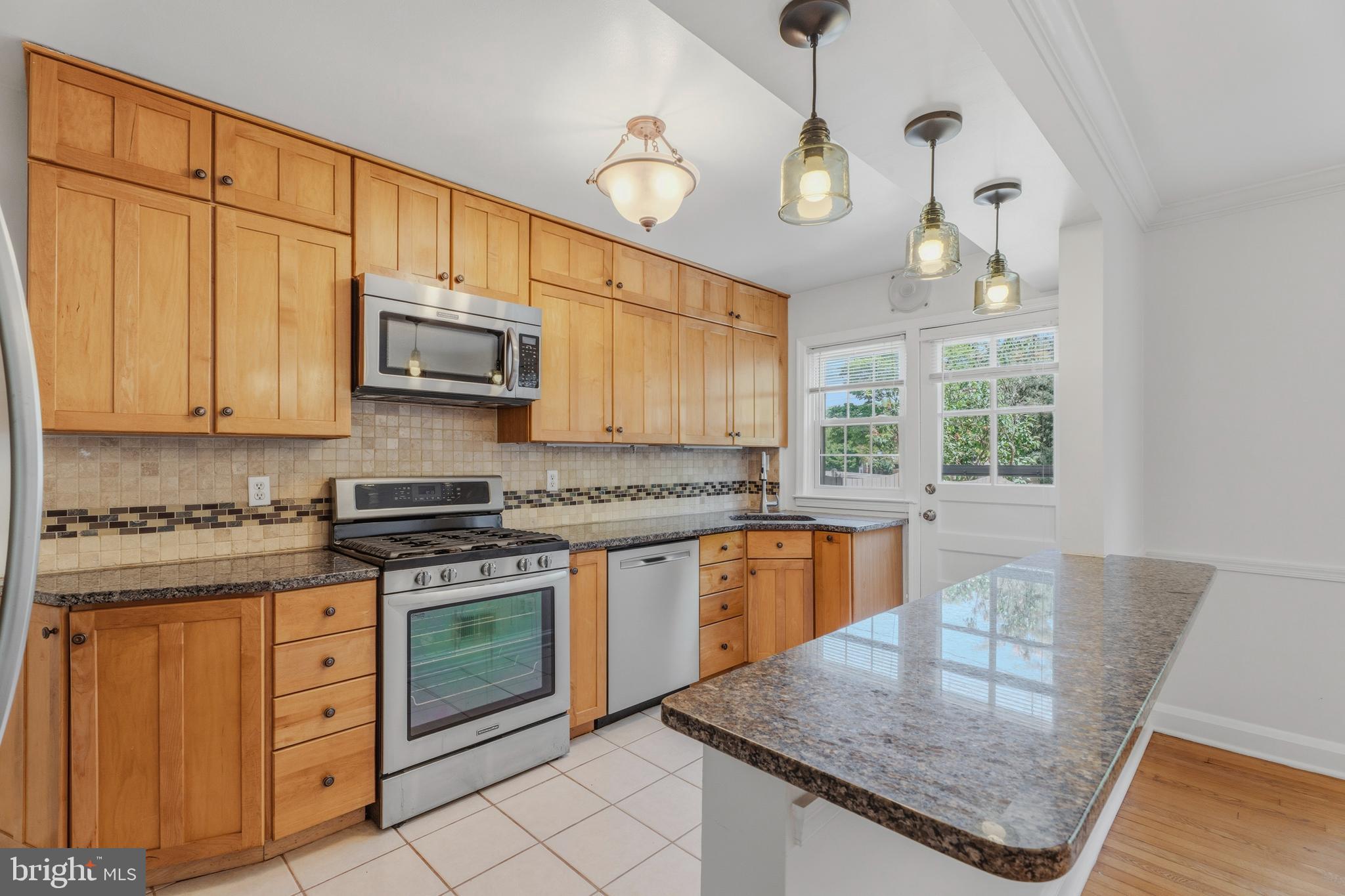 7037 Heathfield Road Baltimore, MD 21212 - Photo 16 of 44 Kitchen