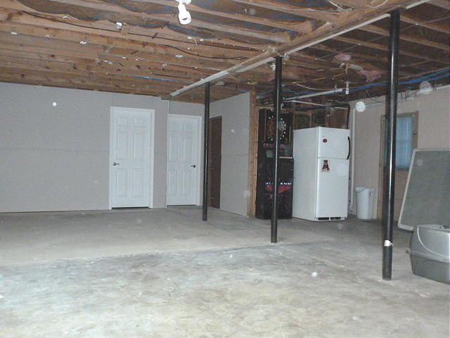 965 Gratton Road Clarksville, TN 37043 - Photo 20 of 21 Ton's of potential in the unfinished area of the basement. This would make a great Rec/TV Room