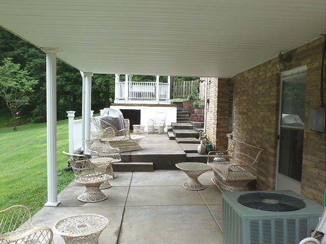 965 Gratton Road Clarksville, TN 37043 - Photo 4 of 21 .....Covered and Open Patio's,.........