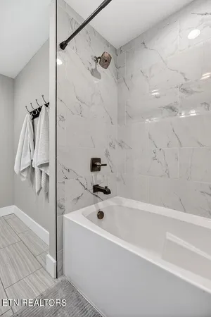 $1,300,000 | Undisclosed Address, Hickman, TN 38567