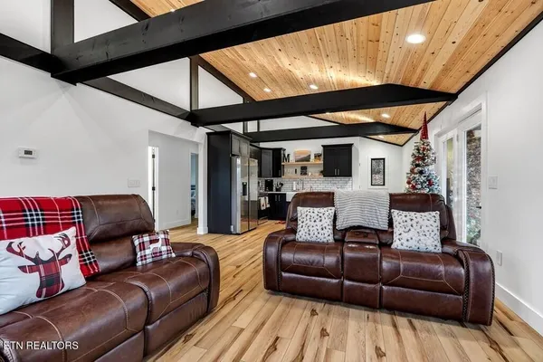 $1,300,000 | Undisclosed Address, Hickman, TN 38567