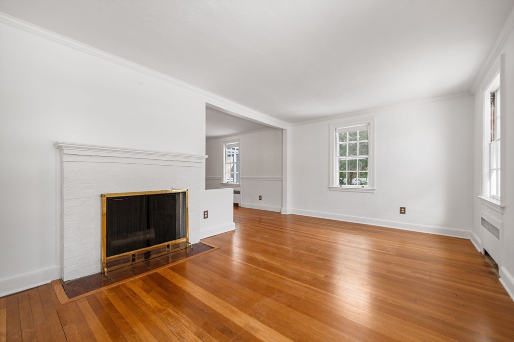 159 Payson Road Chestnut Hill, MA 02467 - Photo 6 of 39