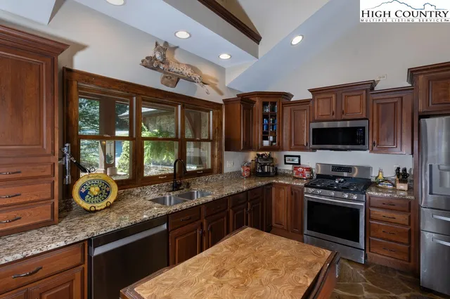 $1,149,000 | 104 Northridge Road, Beech Mountain, NC 28604