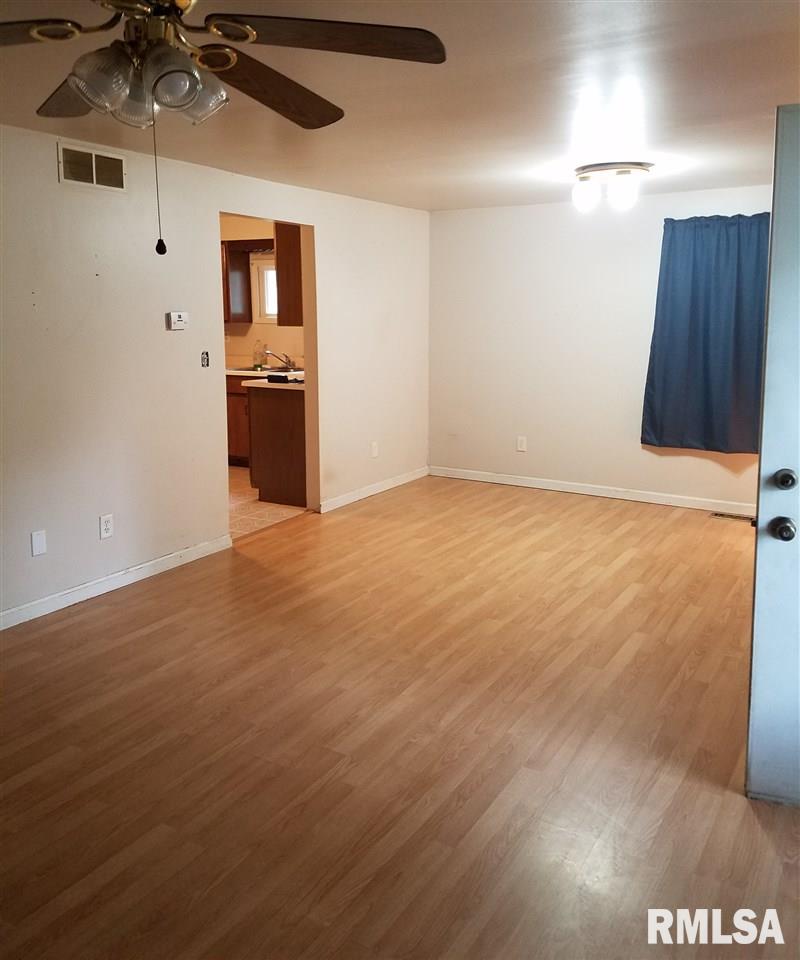 311 South Livingston Street Springfield, IL 62703 - Photo 2 of 7