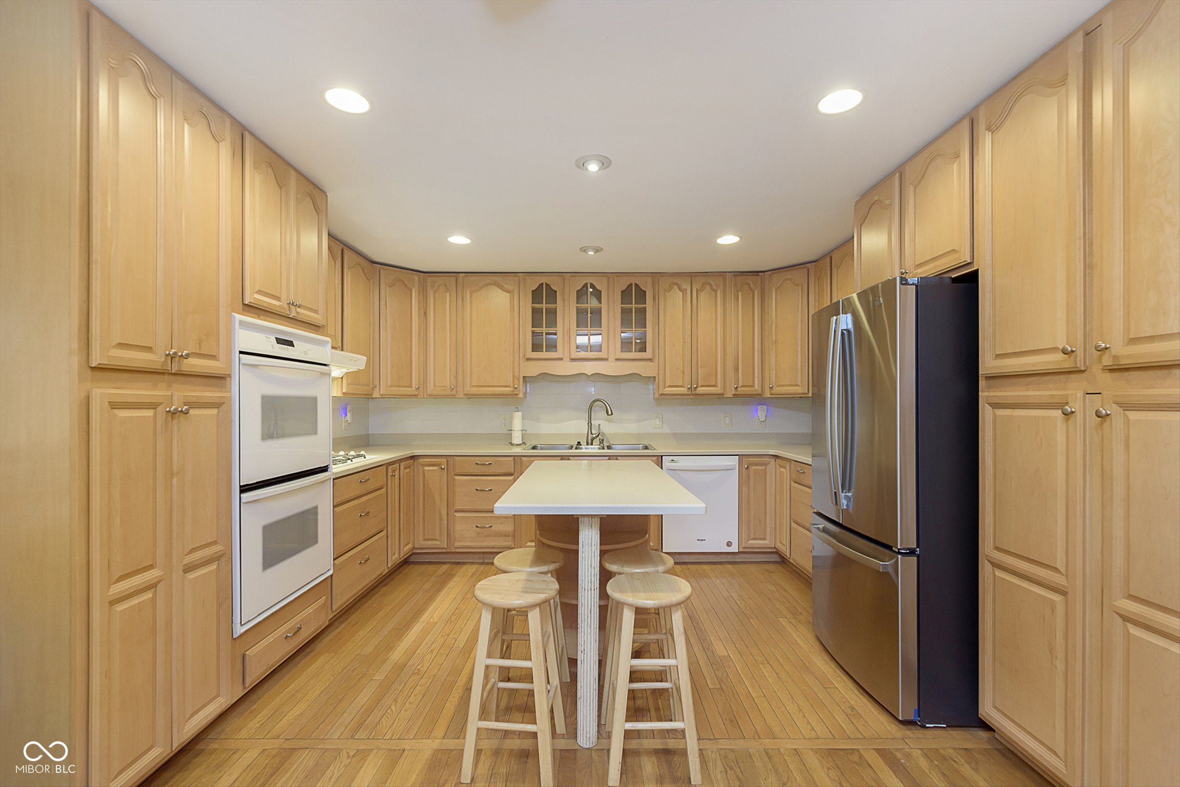 2054 Woodcrest Road Indianapolis, IN 46227 - Photo 11 of 33 Gallery Image 11