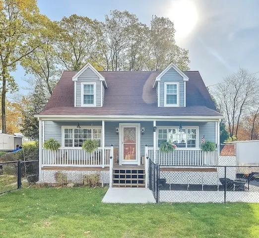 $607,000 | 11 Woodside Avenue, Cumberland, RI 02864