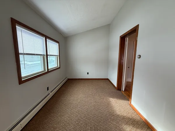 $2,100 | 132 Coburn Avenue, Unit 1, Worcester, MA 01604