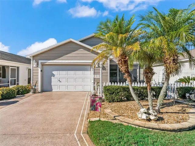 $2,200 | 3742 Viscaya Court, The Villages, FL 32163